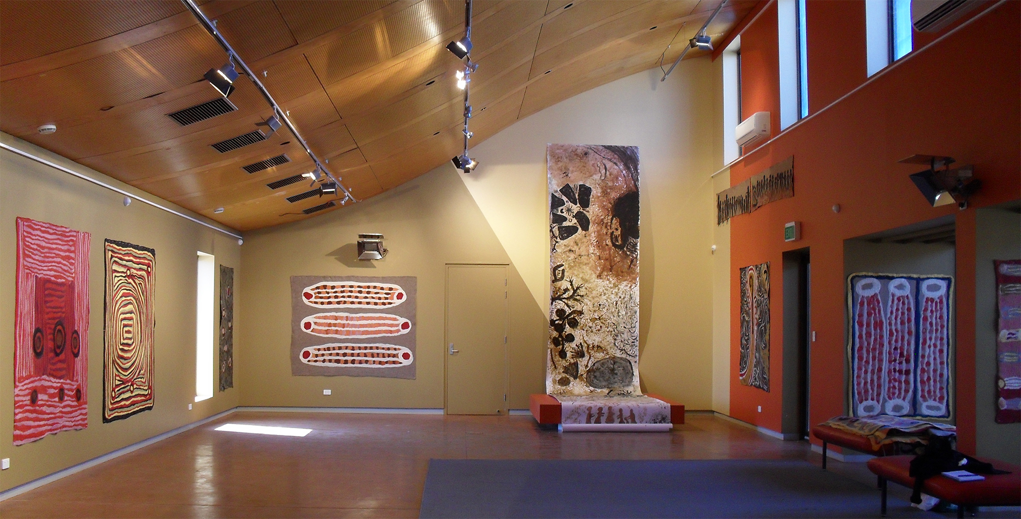 Warntu Warb Gallery